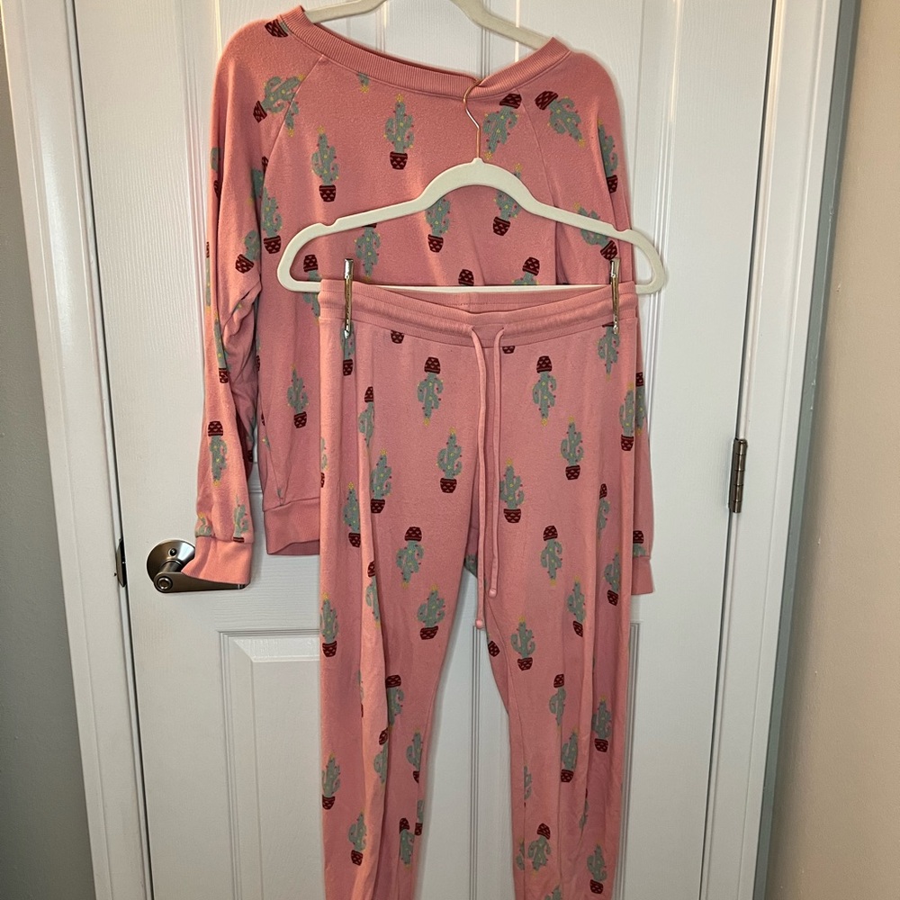 AE cactus pj set